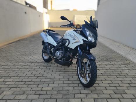 SUZUKI V-Strom DL 650 , Foto 6