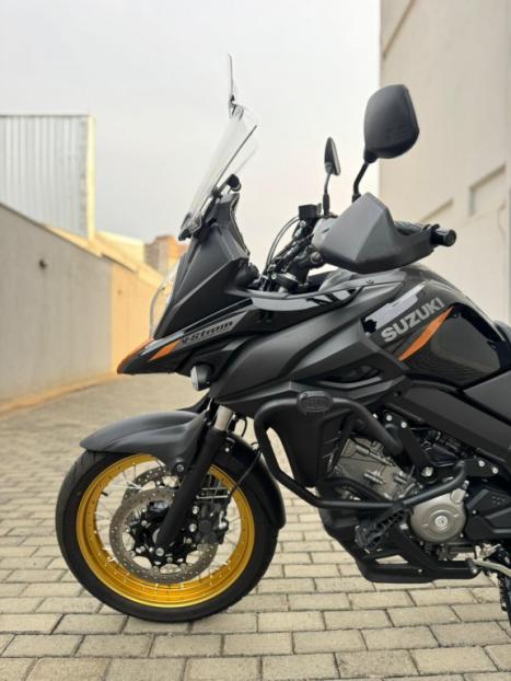 SUZUKI V-Strom DL 650 XT, Foto 4