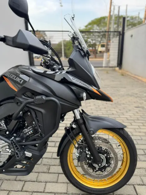 SUZUKI V-Strom DL 650 XT, Foto 9