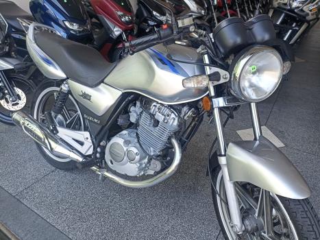 SUZUKI Yes 125 EN, Foto 3