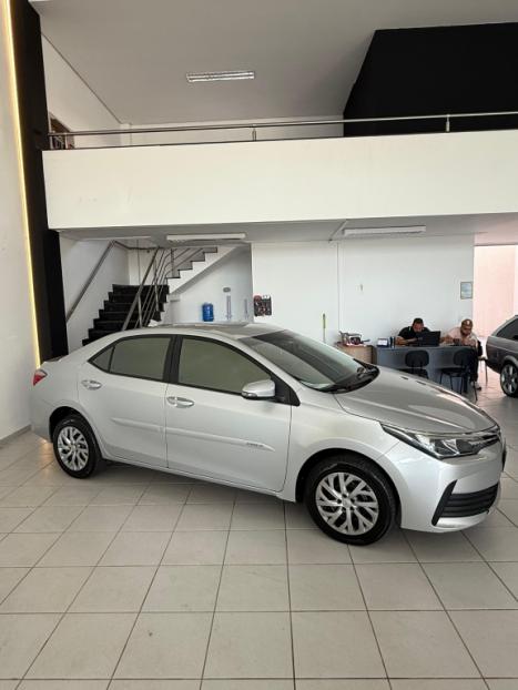 TOYOTA Corolla 1.8 16V 4P GLI, Foto 6