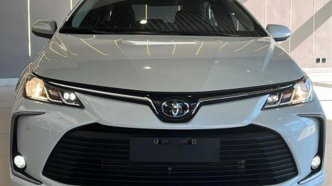 TOYOTA Corolla 2.0 16V 4P FLEX XEI DIRECT SHIFT AUTOMTICO CVT, Foto 9