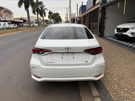 TOYOTA Corolla 2.0 16V 4P FLEX XEI DIRECT SHIFT AUTOMTICO CVT, Foto 8