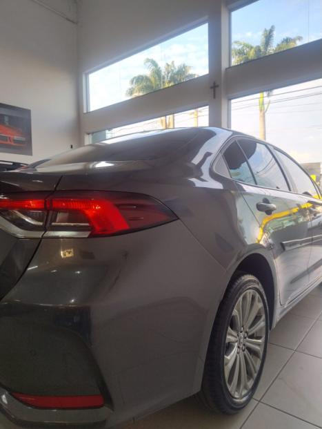 TOYOTA Corolla 2.0 16V 4P FLEX XEI DIRECT SHIFT AUTOMTICO CVT, Foto 6