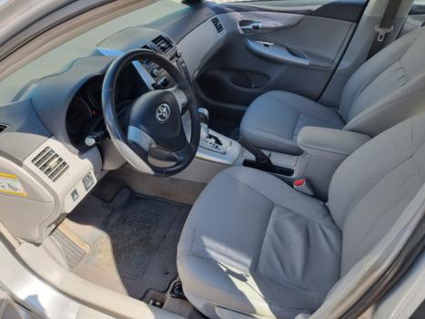 TOYOTA Corolla 2.0 16V 4P FLEX XEI DIRECT SHIFT AUTOMTICO CVT, Foto 10