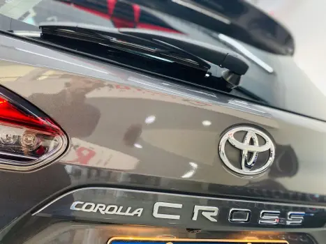 TOYOTA Corolla Cross 2.0 16V 4P FLEX VVT-IE XRE DIRECT SHIFT AUTOMTICO CVT, Foto 9
