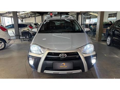 TOYOTA Etios Cross 1.5 16V 4P, Foto 2