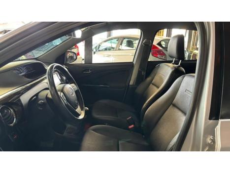 TOYOTA Etios Cross 1.5 16V 4P, Foto 8