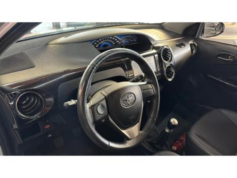 TOYOTA Etios Cross 1.5 16V 4P, Foto 16