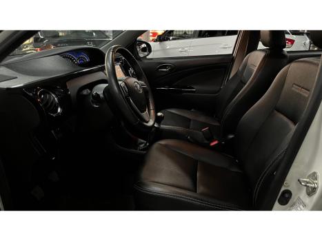 TOYOTA Etios Cross 1.5 16V 4P, Foto 8