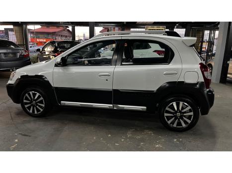 TOYOTA Etios Cross 1.5 16V 4P, Foto 12