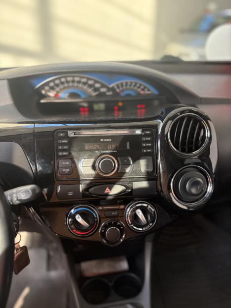 TOYOTA Etios Cross 1.5 16V 4P, Foto 5
