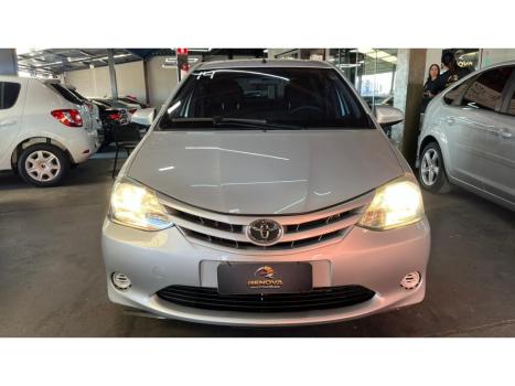 TOYOTA Etios Hatch 1.3 16V 4P FLEX X, Foto 2