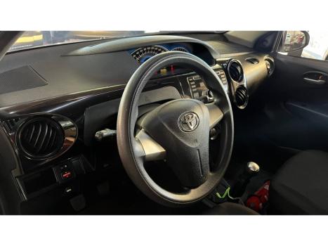 TOYOTA Etios Hatch 1.3 16V 4P FLEX X, Foto 18