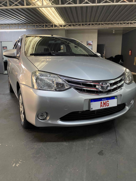 TOYOTA Etios Hatch 1.5 16V 4P FLEX XS, Foto 1