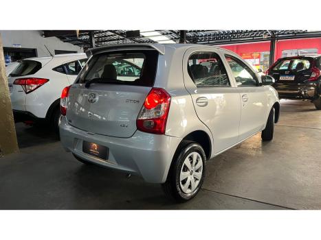 TOYOTA Etios Hatch 1.3 16V 4P FLEX X, Foto 4