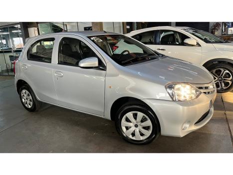 TOYOTA Etios Hatch 1.3 16V 4P FLEX X, Foto 18