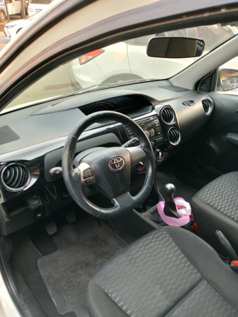 TOYOTA Etios Hatch 1.5 16V 4P FLEX XLS, Foto 5