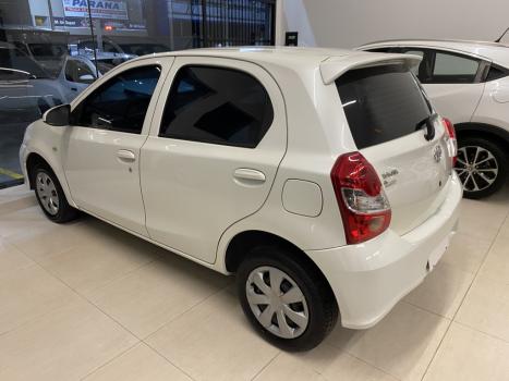 TOYOTA Etios Hatch 1.3 16V 4P FLEX X, Foto 4