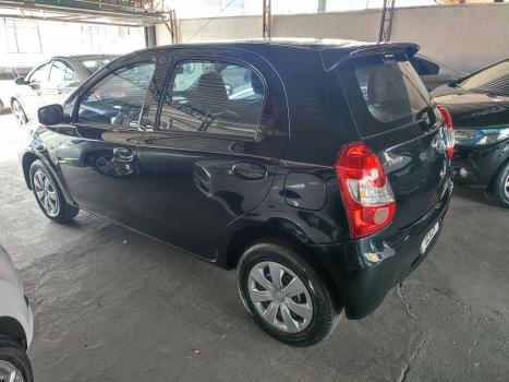 TOYOTA Etios Hatch 1.3 16V 4P FLEX XS, Foto 4