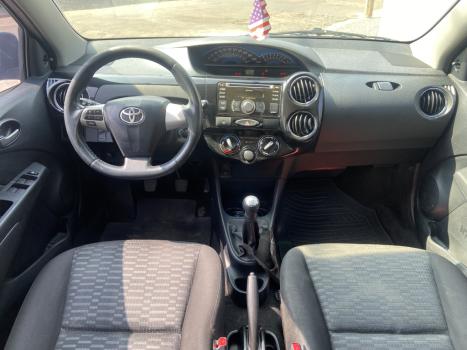 TOYOTA Etios Hatch 1.5 16V 4P FLEX XLS, Foto 4