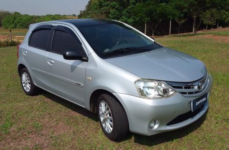 TOYOTA Etios Hatch 1.5 16V 4P FLEX XLS, Foto 3