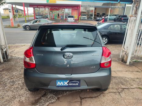 TOYOTA Etios Hatch 1.3 16V 4P FLEX X, Foto 10