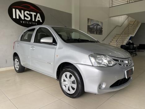 TOYOTA Etios Hatch 1.3 16V 4P FLEX X, Foto 1