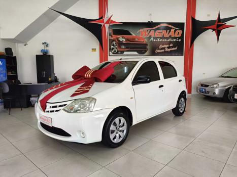 TOYOTA Etios Hatch 1.3 16V 4P FLEX X, Foto 2