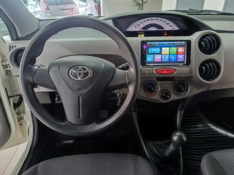 TOYOTA Etios Hatch 1.3 16V 4P FLEX X, Foto 18