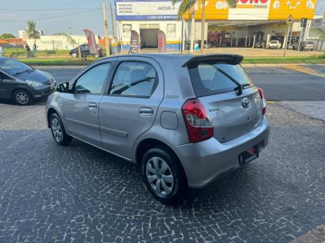 TOYOTA Etios Hatch 1.5 16V 4P FLEX READY AUTOMTICO, Foto 4