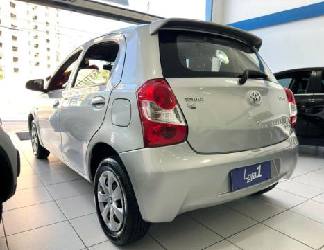 TOYOTA Etios Hatch 1.3 16V 4P FLEX X, Foto 4