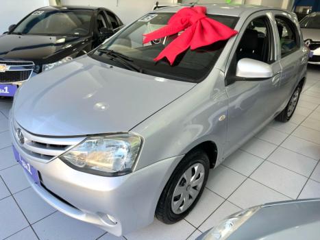 TOYOTA Etios Hatch 1.3 16V 4P FLEX X, Foto 3