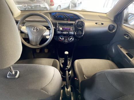 TOYOTA Etios Hatch 1.3 16V 4P FLEX X, Foto 9