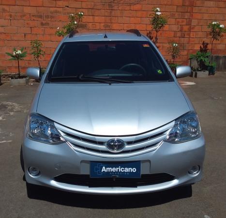 TOYOTA Etios Hatch 1.3 16V 4P FLEX XS, Foto 2