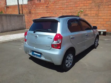 TOYOTA Etios Hatch 1.3 16V 4P FLEX XS, Foto 11