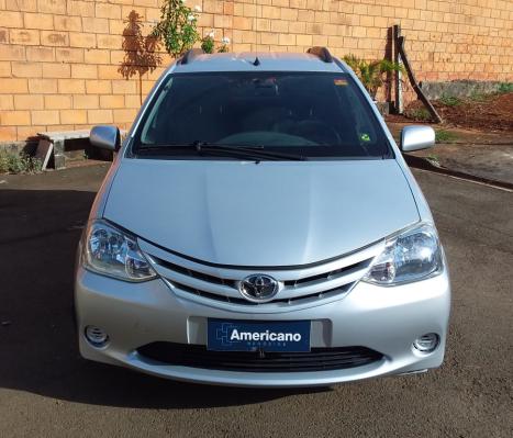 TOYOTA Etios Hatch 1.3 16V 4P FLEX XS, Foto 2