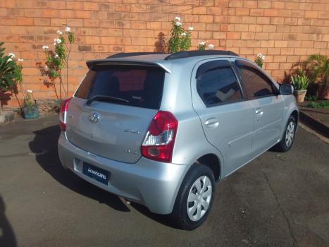 TOYOTA Etios Hatch 1.3 16V 4P FLEX XS, Foto 8