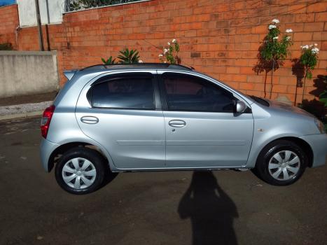 TOYOTA Etios Hatch 1.3 16V 4P FLEX XS, Foto 11