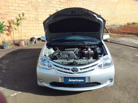 TOYOTA Etios Hatch 1.3 16V 4P FLEX XS, Foto 13