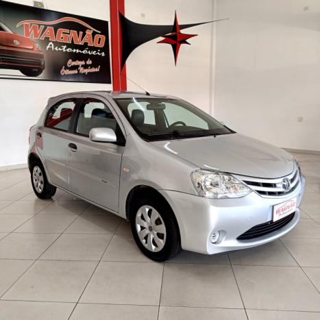 TOYOTA Etios Hatch 1.3 16V 4P FLEX X, Foto 5