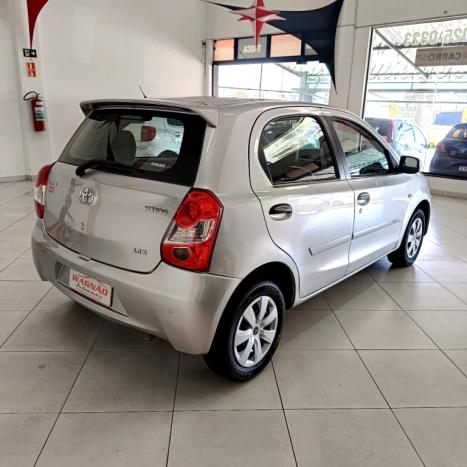 TOYOTA Etios Hatch 1.3 16V 4P FLEX X, Foto 7