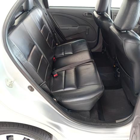 TOYOTA Etios Hatch 1.3 16V 4P FLEX X, Foto 20