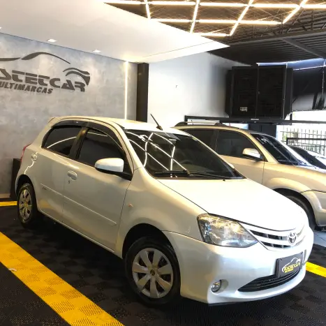 TOYOTA Etios Hatch 1.5 16V 4P FLEX XS, Foto 1