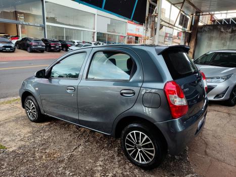 TOYOTA Etios Hatch 1.3 16V 4P FLEX X, Foto 10