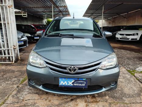 TOYOTA Etios Hatch 1.3 16V 4P FLEX X, Foto 4