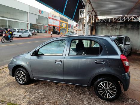 TOYOTA Etios Hatch 1.3 16V 4P FLEX X, Foto 11