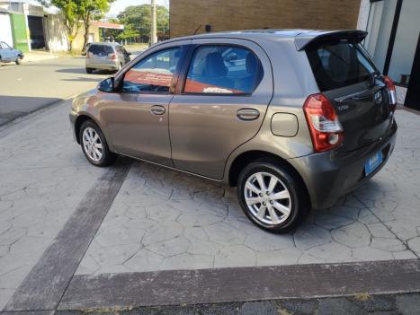 TOYOTA Etios Hatch 1.5 16V 4P FLEX XLS AUTOMTICO, Foto 5