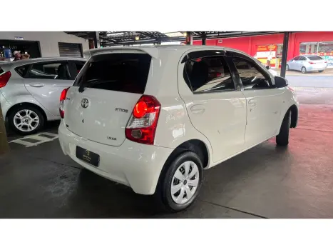 TOYOTA Etios Hatch 1.5 16V 4P FLEX XS, Foto 4