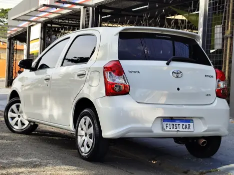 TOYOTA Etios Hatch 1.3 16V 4P FLEX X, Foto 11